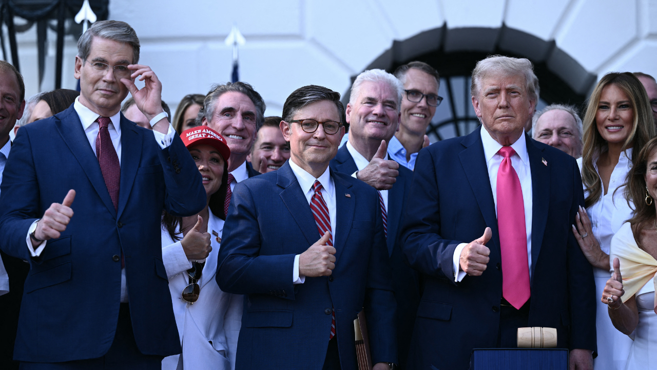 SCOOP: Johnson closed House hours after Congress received Epstein’s financial records